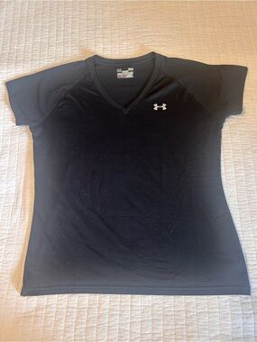 Under Armour Black V-Neck Short Sleeve Performance Tee